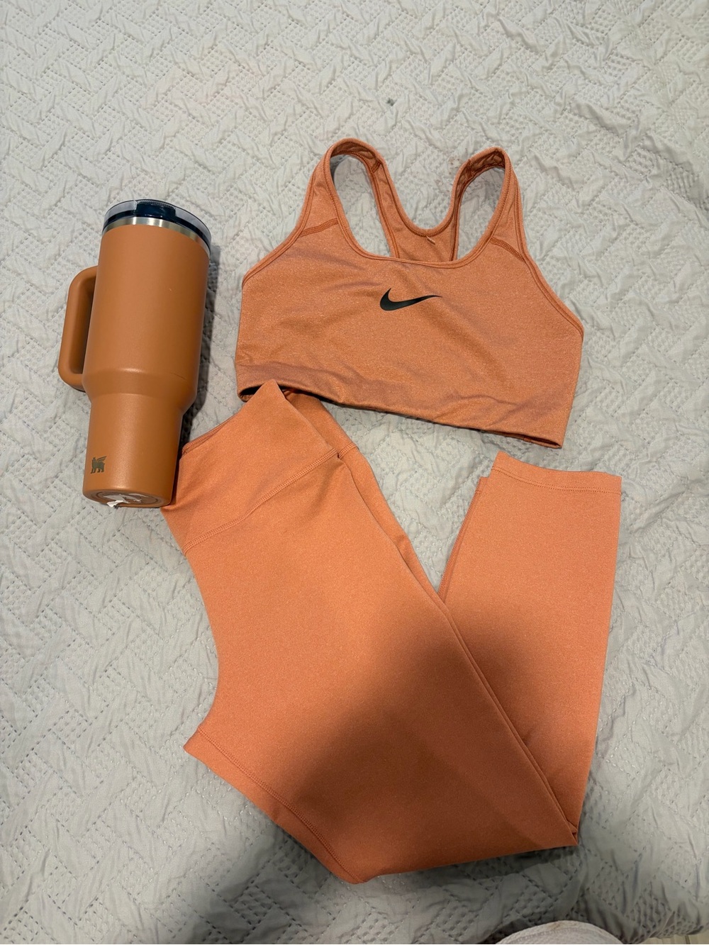 Stanley Toast Ceramic-Look Travel Mug in Warm Orange Nike set all like new